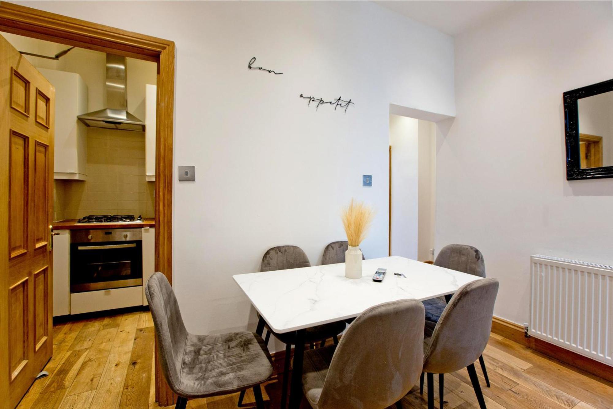 Imperial Earls Court Apartments Londra Esterno foto